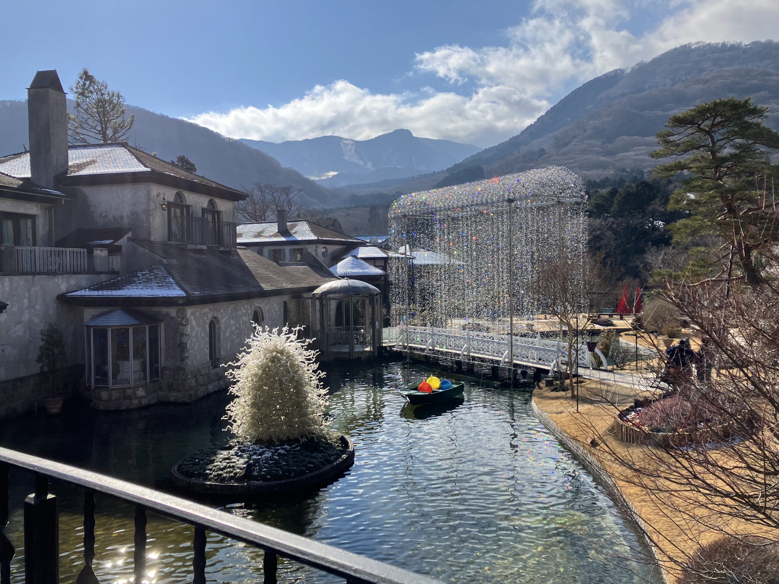 箱根ガラスの森美術館です✨